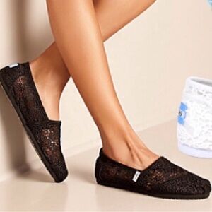 Tom’s Black Lace Women's Shoes